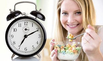 تاثیر ساعت غذا خوردن در چربی سوزی