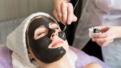 ماسک زغال برای پاک سازی پوست